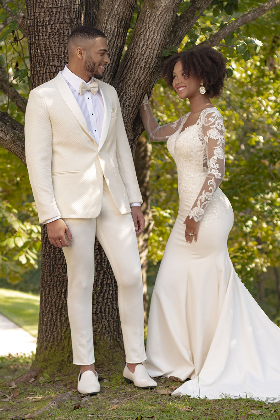 Mark of Distinction "Austin Diamond" Ivory Shawl Tuxedo Jacket (Separates)