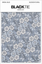 Ted Stanford Bridal Blue Blossom Floral Necktie