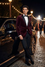 BLACKTIE "Liam" Merlot Velvet Jacket