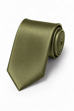 Cardi Fern Luxury Satin Necktie