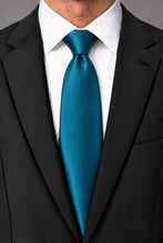 Cardi Oasis Luxury Satin Necktie