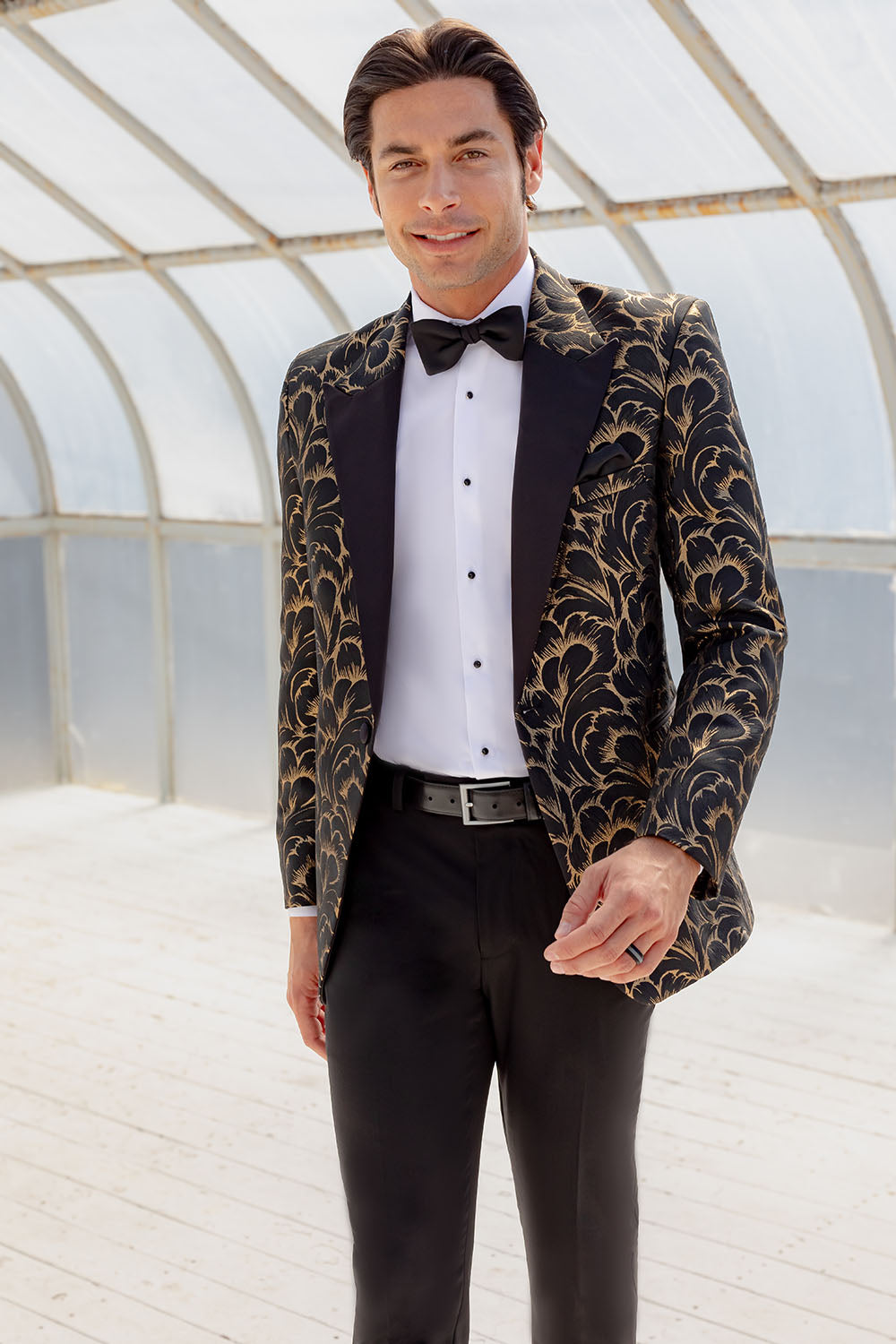 Ted Stanford Savannah Black & Gold Peak Tuxedo Jacket (Separates) 34R Trim Ted Stanford Savannah Black & Gold Peak Tuxedo Jacket (Separates) 34R Trim