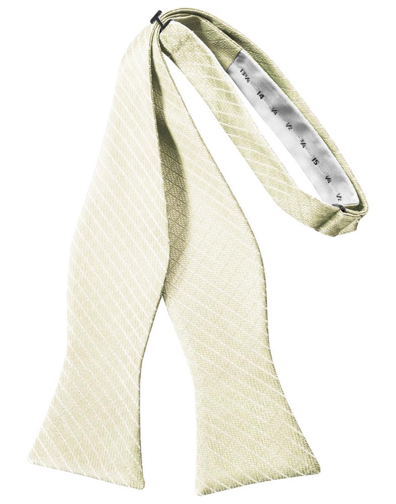 Ivory Palermo Bow Tie - self-tie style, front view