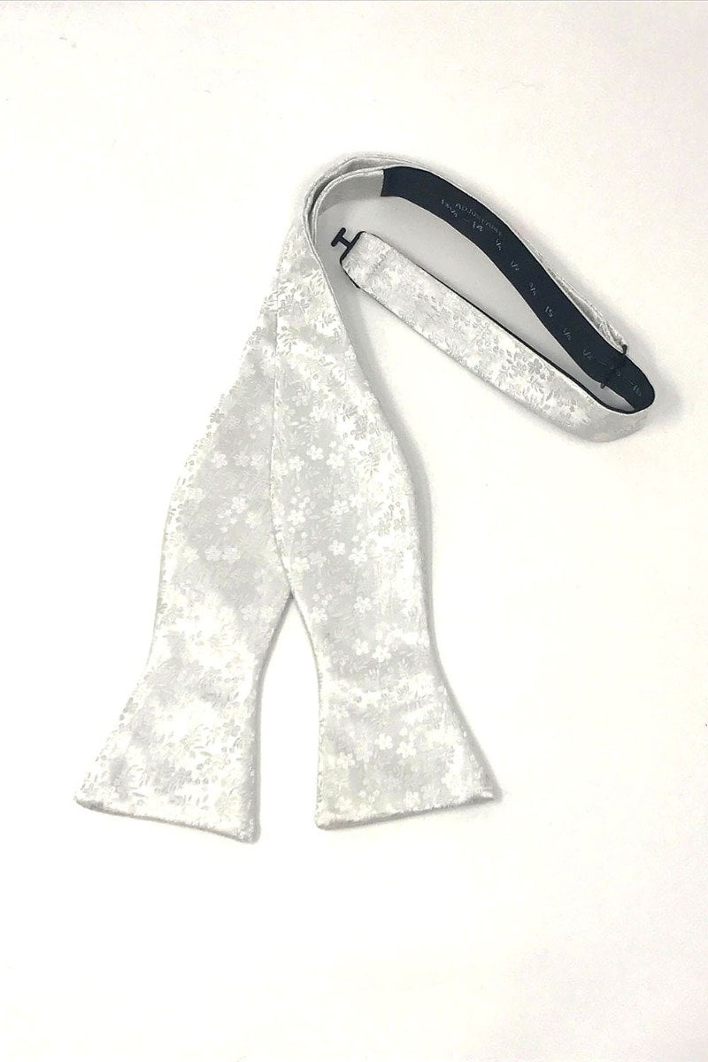 White Enchantment Bow Tie - self-tie style, front view